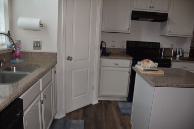 102 Monarch Court, Waxahachie, TX 75165