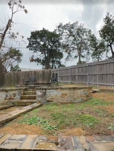 430 Brookwood Drive, Woodway, TX 76712