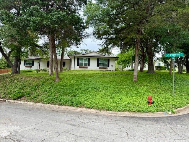 430 Brookwood Drive, Woodway, TX 76712