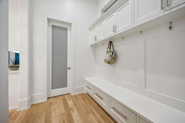 2215 Driscoll Street, Houston, TX 77019