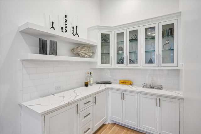 2215 Driscoll Street, Houston, TX 77019