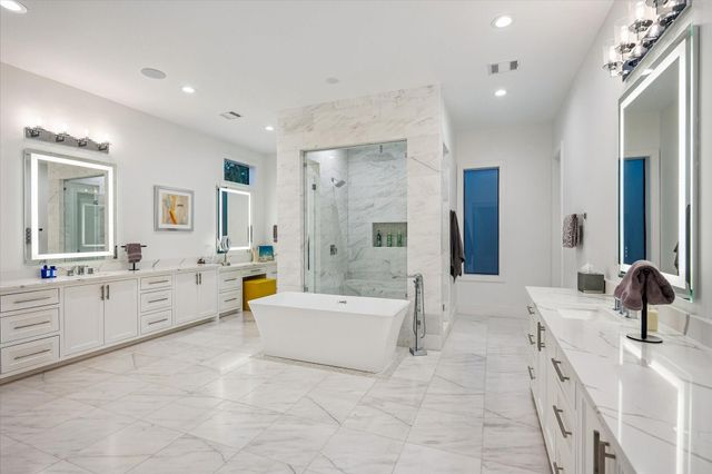 2215 Driscoll Street, Houston, TX 77019