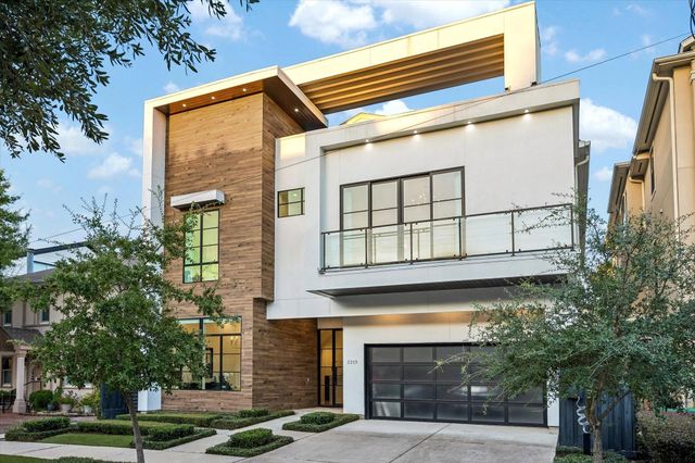 2215 Driscoll Street, Houston, TX 77019