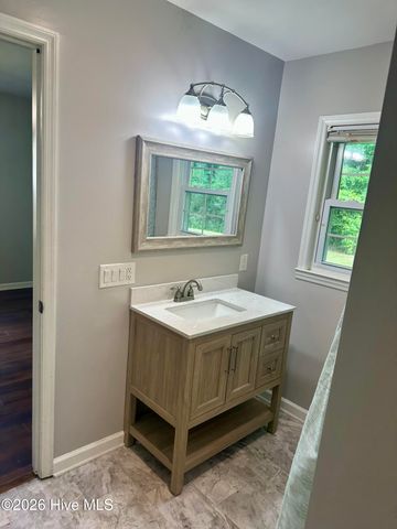 4173 Middle Road, Trenton, NC 28585