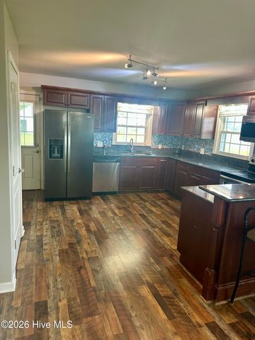 4173 Middle Road, Trenton, NC 28585