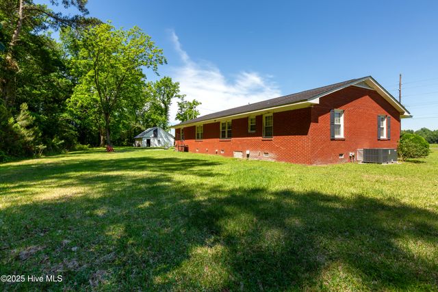 4173 Middle Road, Trenton, NC 28585