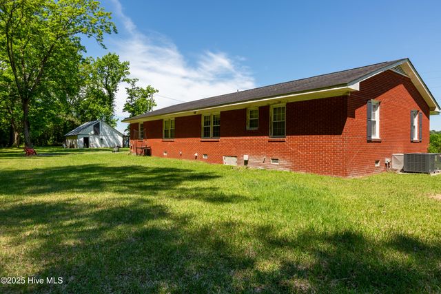 4173 Middle Road, Trenton, NC 28585