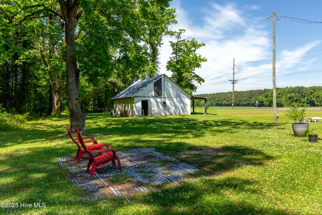 4173 Middle Road, Trenton, NC 28585