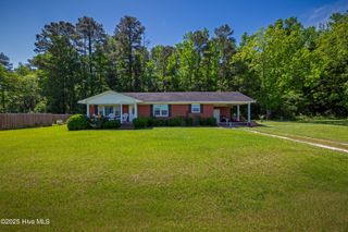 4173 Middle Road, Trenton, NC 28585