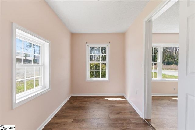 112 Newry Road, Seneca, SC 29672