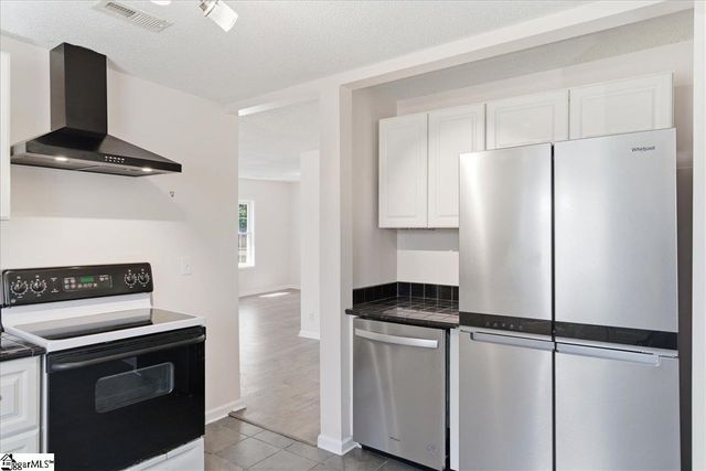 112 Newry Road, Seneca, SC 29672