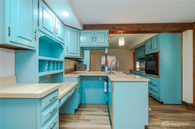 5095 Wheaton Street, Centerville, OH 45429