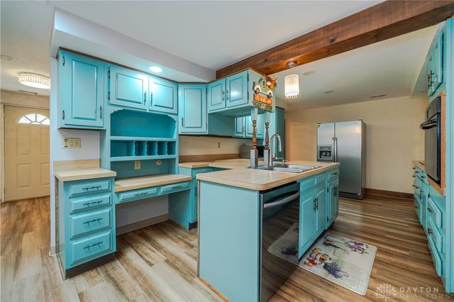 5095 Wheaton Street, Centerville, OH 45429