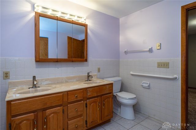 5095 Wheaton Street, Centerville, OH 45429