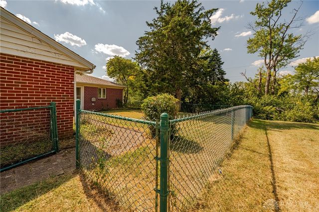 5095 Wheaton Street, Centerville, OH 45429