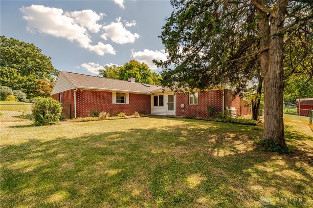 5095 Wheaton Street, Centerville, OH 45429