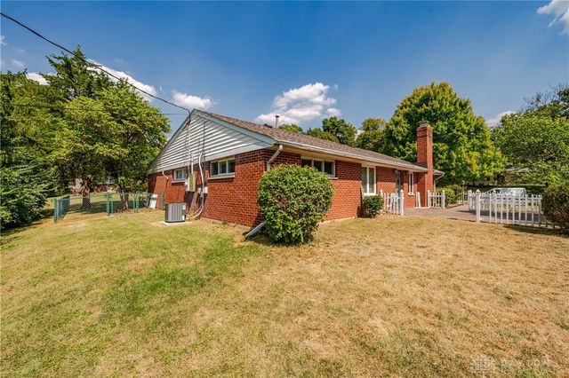 5095 Wheaton Street, Centerville, OH 45429