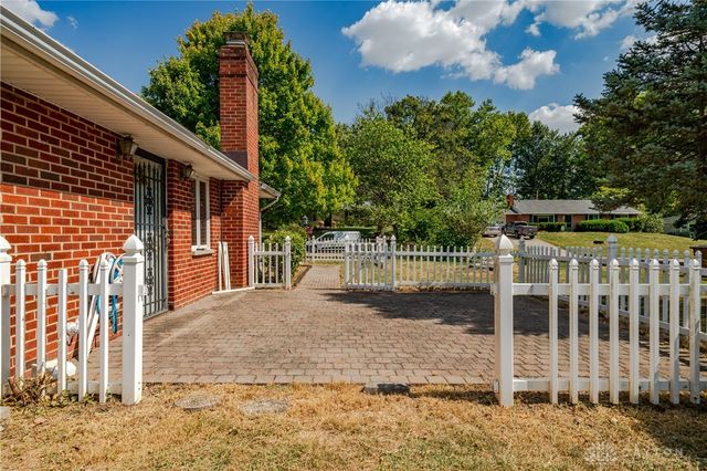 5095 Wheaton Street, Centerville, OH 45429