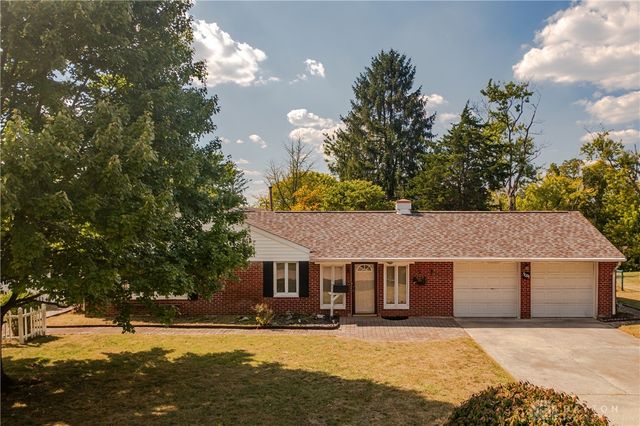 5095 Wheaton Street, Centerville, OH 45429