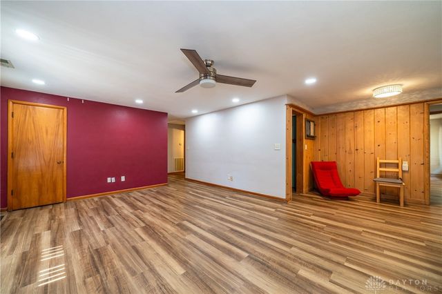 5095 Wheaton Street, Centerville, OH 45429