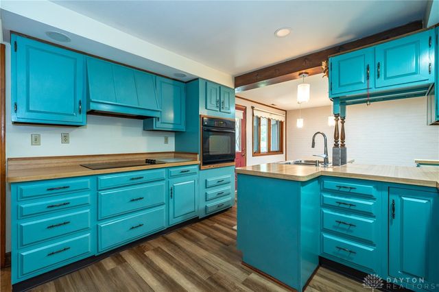 5095 Wheaton Street, Centerville, OH 45429