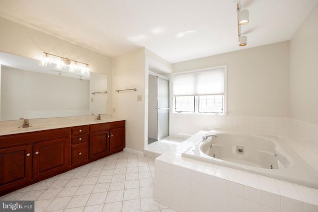 224 CAMBRIDGE CHASE, Exton, PA 19341