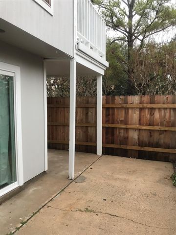 7895 Green Lawn Drive 7895, Houston, TX 77088