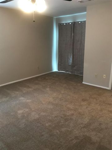 7895 Green Lawn Drive 7895, Houston, TX 77088