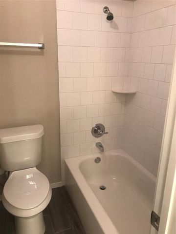 7895 Green Lawn Drive 7895, Houston, TX 77088