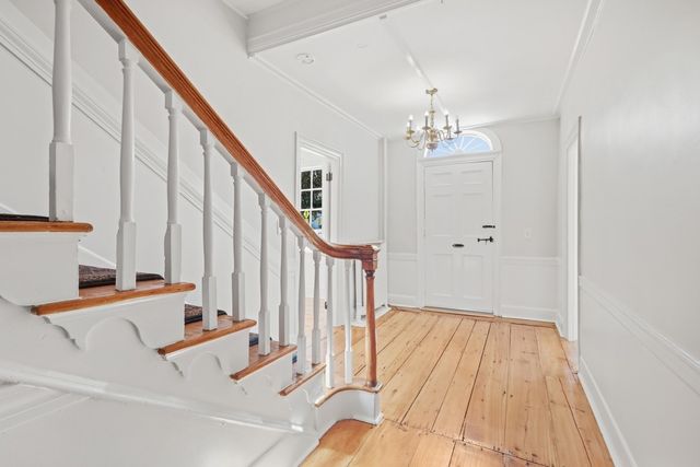 249 Main St, Groveland, MA 01834