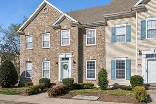 3027 New Port Valley Cir # J-2, Thompsons Station, TN 37179