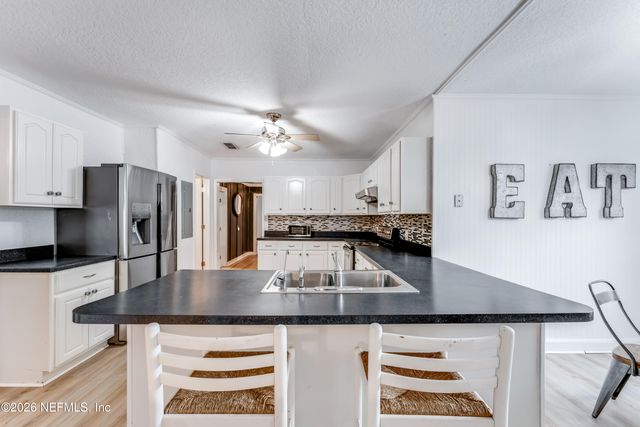 522 3RD Avenue S, Jacksonville Beach, FL 32250