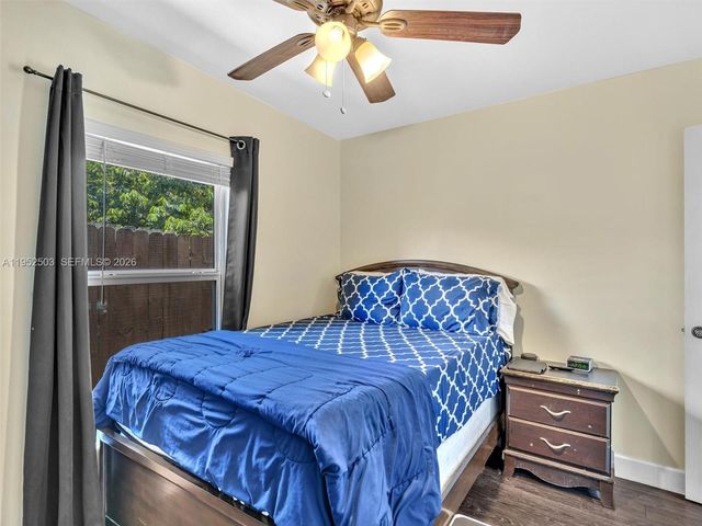 8581 NW 15th Ct, Pembroke Pines, FL 33024