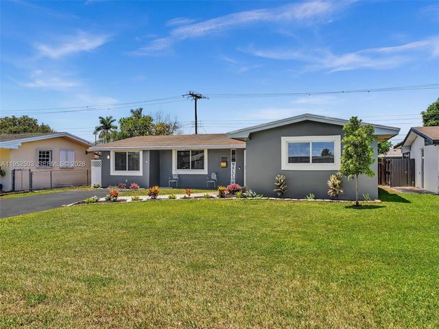 8581 NW 15th Ct, Pembroke Pines, FL 33024