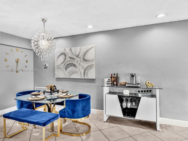 8581 NW 15th Ct, Pembroke Pines, FL 33024