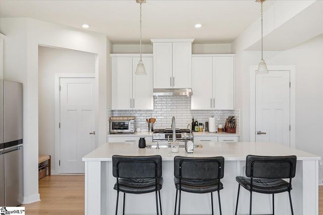 734 Lady Fern Drive, Woodruff, SC 29388