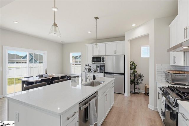 734 Lady Fern Drive, Woodruff, SC 29388