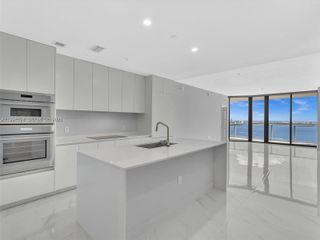 711 NE 23rd Ter 3303, Miami, FL 33137