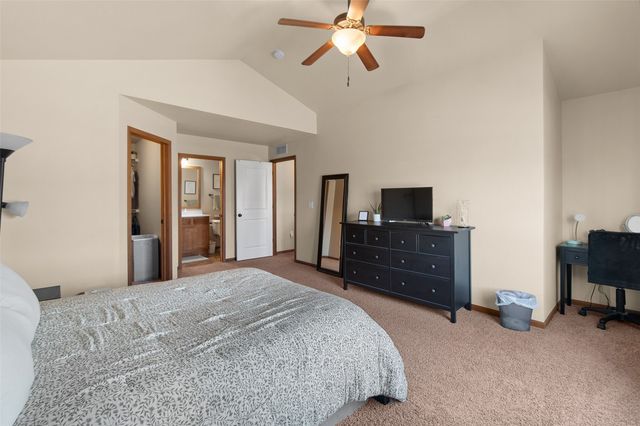 1655 Burr Drive, North Liberty, IA 52317