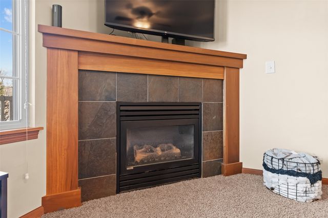 1655 Burr Drive, North Liberty, IA 52317