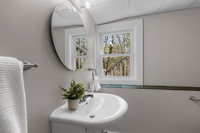100 Village Lane, Wellfleet, MA 02667