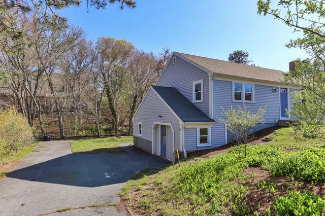 100 Village Lane, Wellfleet, MA 02667