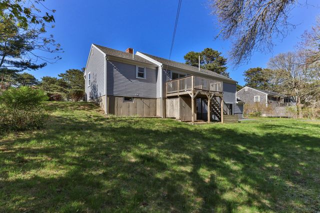 100 Village Lane, Wellfleet, MA 02667