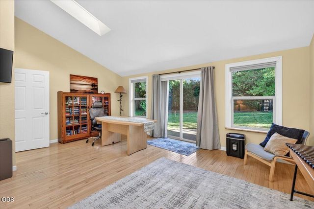 2334 Black Oak Way, Ashland, OR 97520