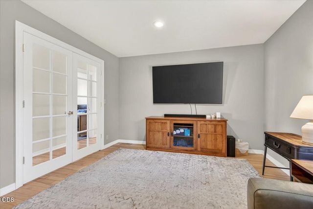 2334 Black Oak Way, Ashland, OR 97520