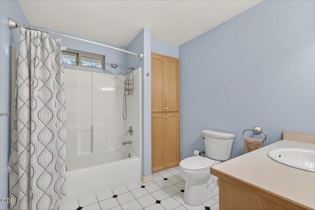 2334 Black Oak Way, Ashland, OR 97520