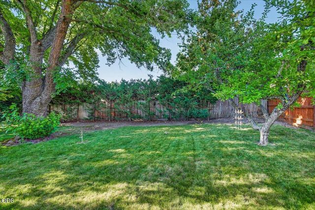 2334 Black Oak Way, Ashland, OR 97520