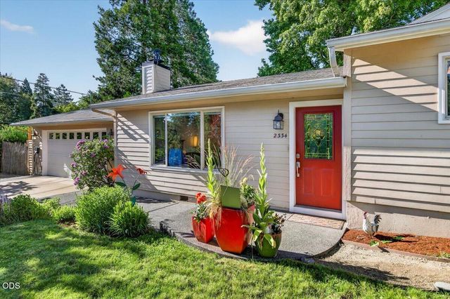2334 Black Oak Way, Ashland, OR 97520