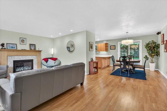 2334 Black Oak Way, Ashland, OR 97520