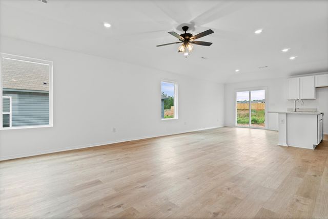 8072 Chesapeake Trail, Bauxite, AR 72011